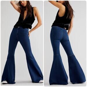 FREE PEOPLE Just Float On Flare Jeans Vintage Bell Bottoms Rich Blue Size 30